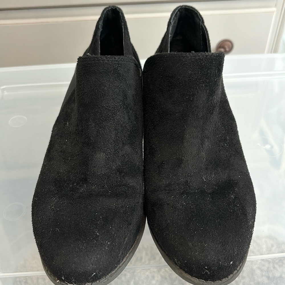 Me too black booties slip on